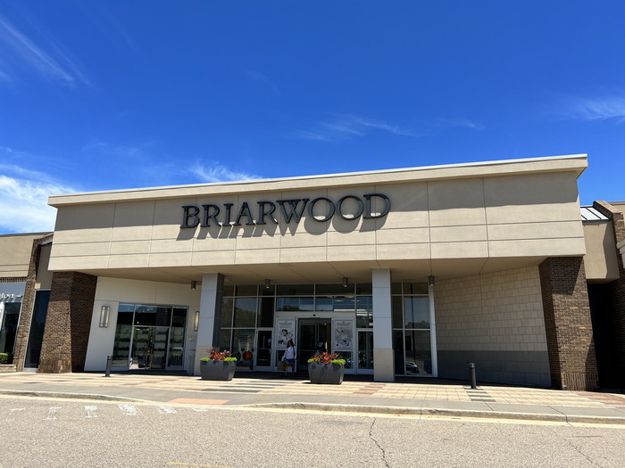 Village 7 Theatres (Briarwood Dollar Movies 4) - Old Theater Entrance (newer photo)